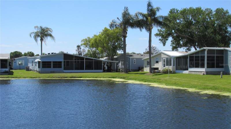 2 bedroom Manufactured Home at 91 STRAPHMORE DRIVE, SWEETWATER GOLF & TENNIS CLUB, HAINES CITY — photo 4