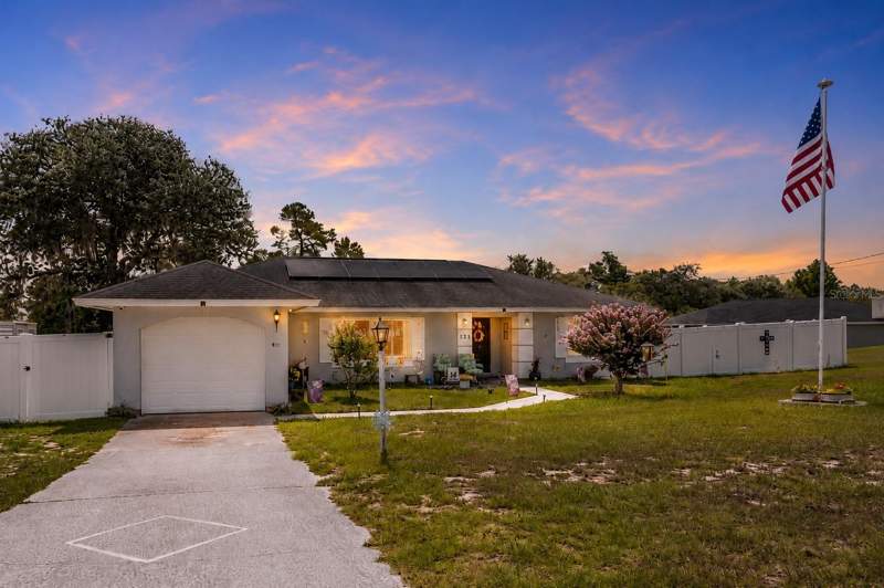 3 bedroom Single Family Residence at 124 Oak Circle, Silver Spgs Shores Un 12, Ocala — photo 1