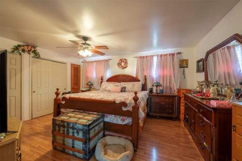 502 Wolfe Street, Wildwood FL - photo 7 of 22