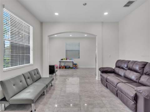 5063 Ivory Stone Drive, Wimauma FL - photo 10 of 69