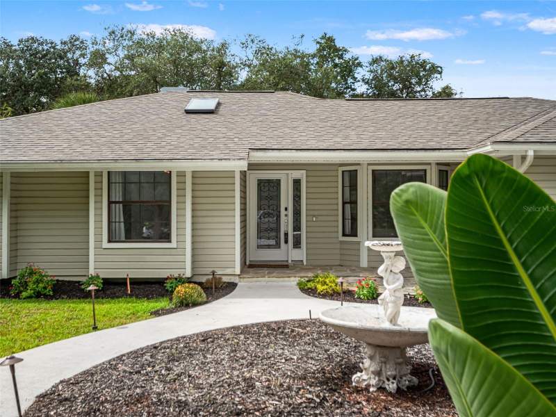 4 bedroom Single Family Residence at 298 Lake Markham Road, Yankee Lake Sub, Sanford — photo 4