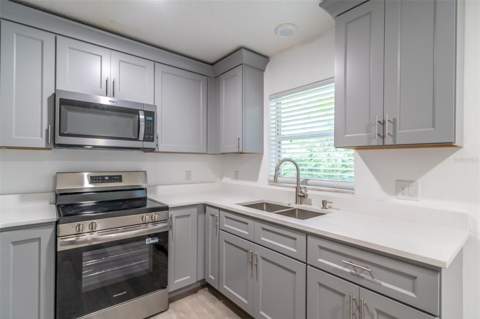 497 W Beresford Road, Deland FL - photo 11 of 44