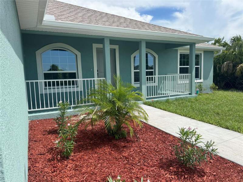 3 bedroom Single Family Residence at 9325 Galaxie Circle, Port Charlotte Sec 071, Port Charlotte — photo 2