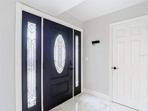 8725 Bay Pointe Drive, Tampa FL - photo 8 of 56