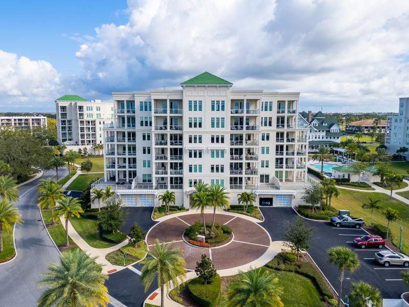 Residences At Belleview Place Condo