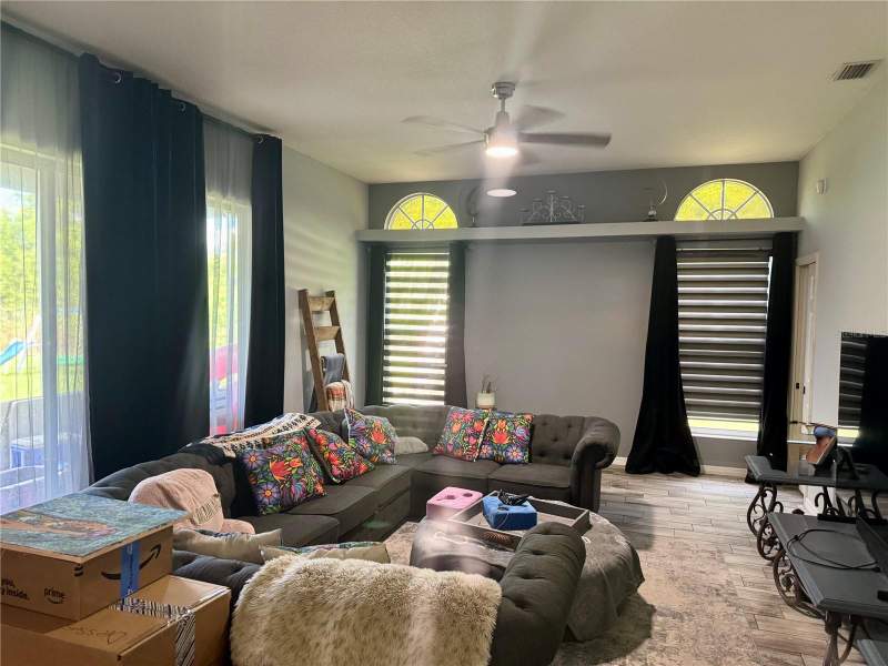 4 bedroom Single Family Residence at 6019 E 60th Place, Kew Gardens, Palmetto — photo 4