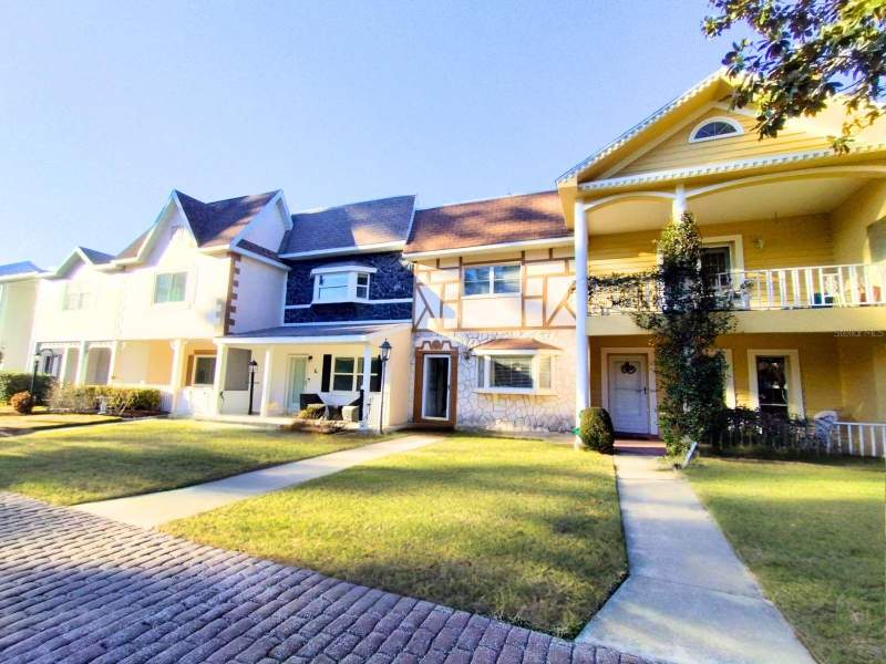 2 bedroom Townhouse at 8830 SW 98 Place #M, On Top Of The World, Ocala — photo 3