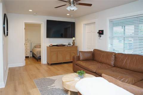 10906 N Lantana Avenue, Tampa FL - photo 8 of 38