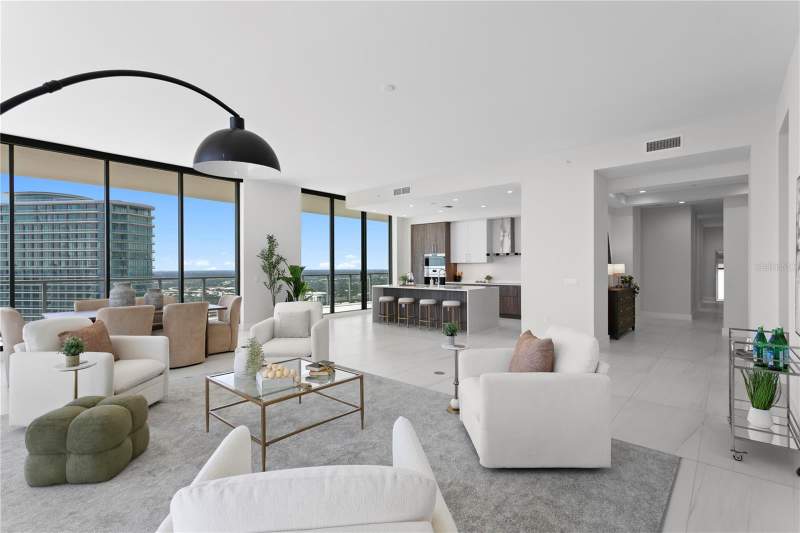 3 bedroom Condominium at 275 1st Avenue #4004, Art House Condominium, St Petersburg — photo 3