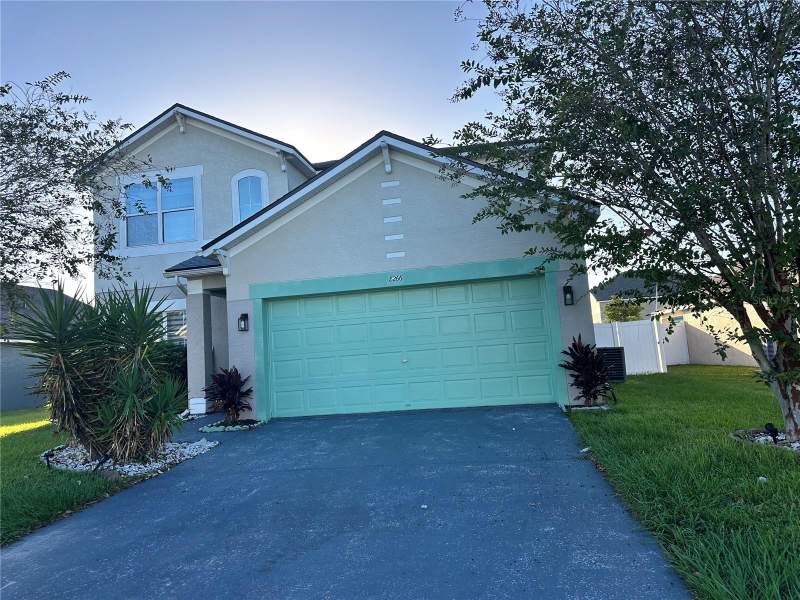 4 bedroom Single Family Residence at 8266 Peak Avenue, High Pointe North, Lakeland — photo 3
