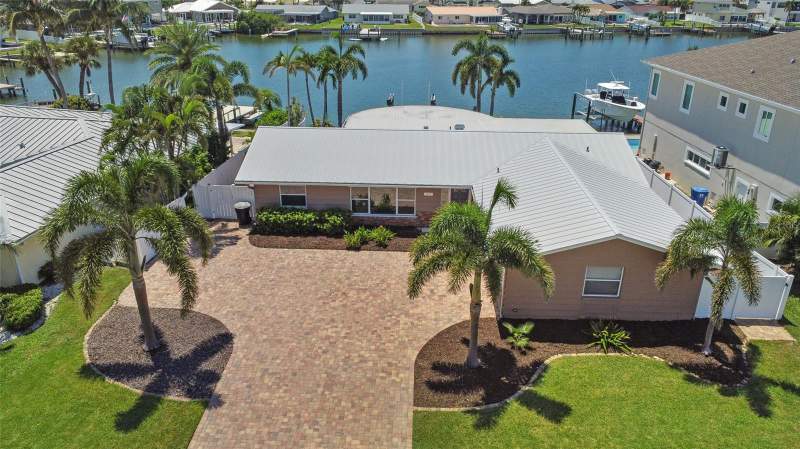 South Cswy Isle Yacht Club