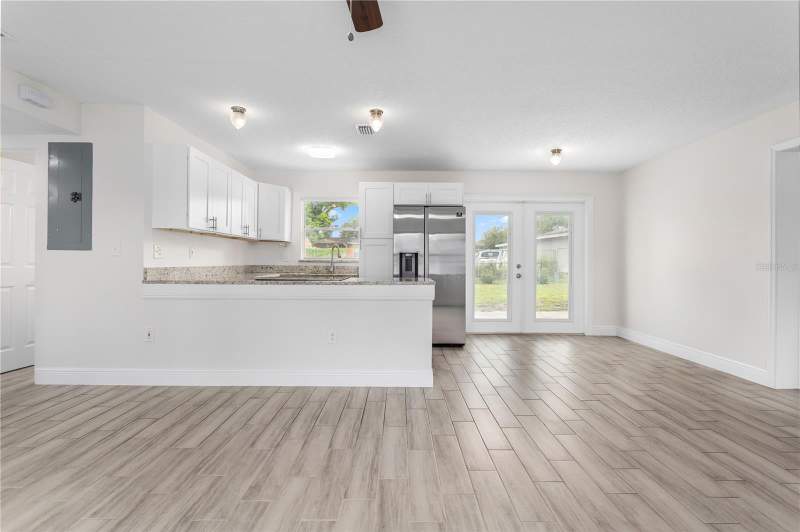 3 bedroom Single Family Residence at 909 URSULA STREET, PEACH LAKE MANOR, OCOEE — photo 4