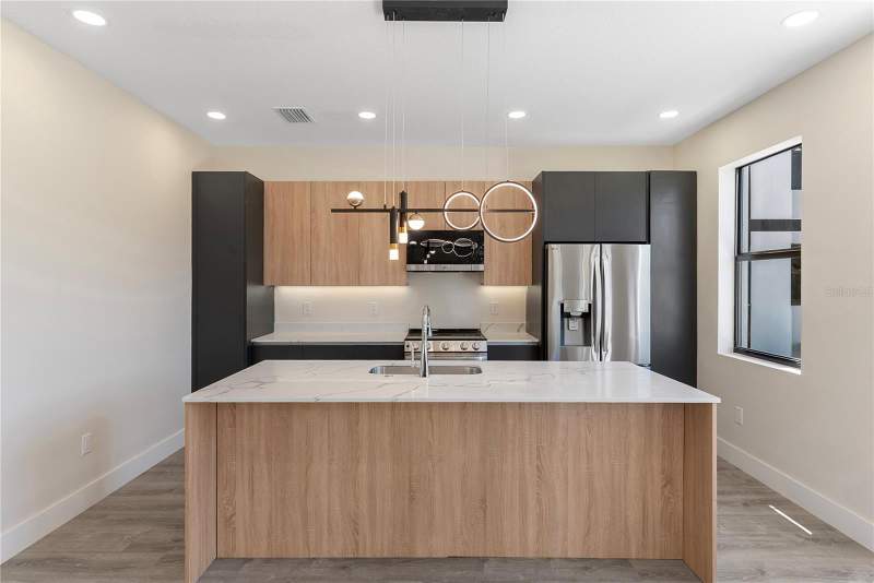 4 bedroom Townhouse at 8407 Modano Place, Fontanarosa Village Twnhms, Tampa — photo 5