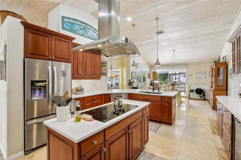 213 N Brockfield Drive, Sun City Center FL - photo 23 of 81