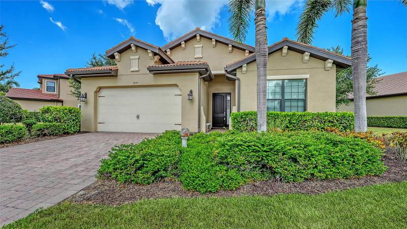 1051 BRADBERRY DRIVE home for sale in Calusa Park