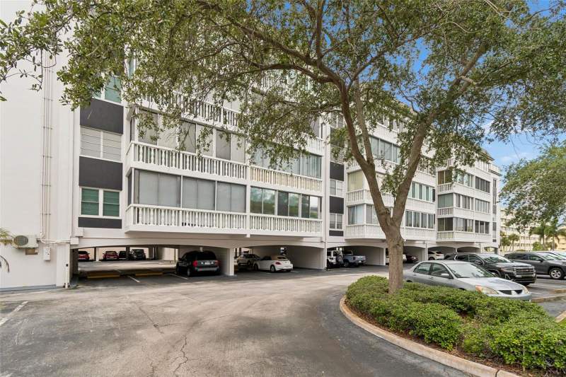 2 bedroom Condominium at 139 Bluff View Drive #110, Port Belleair 3 Condo, Belleair Bluffs — photo 2