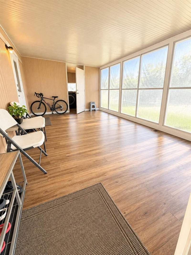 3 bedroom Mobile Home at 921 Faith Circle #35, Country Retreat Co-Op, Bradenton — photo 4