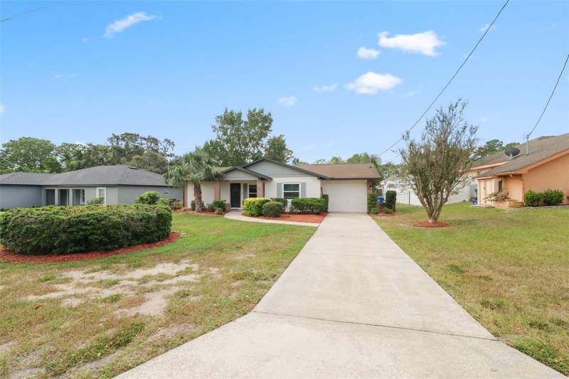 2 bedroom Single Family Residence at 12056 Cradock Street, Spring Hill, Spring Hill — photo 4