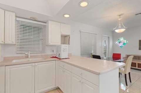 8126 Riverside Drive, Punta Gorda FL - photo 9 of 38