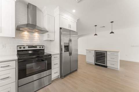 107 4th Street, Belleair Beach FL - photo 7 of 32