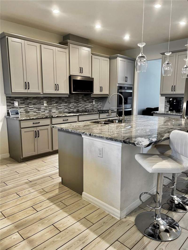 5 bedroom Single Family Residence at 9552 Launch Point Road, Meridian Park, Orlando — photo 3