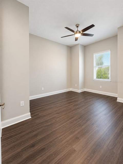 7230 Hourglass Drive, Apollo Beach FL - photo 9 of 17