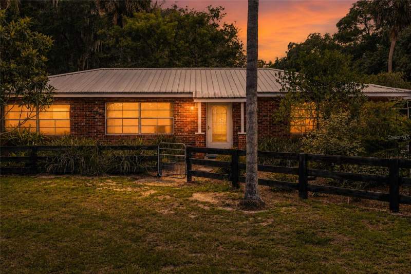 Lee Acres