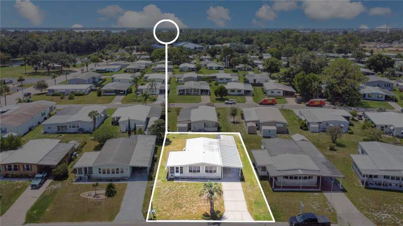 2 bedroom Manufactured Home at 1207 Apache Circle, Tavares Lake Frances Estates, Tavares — photo 2