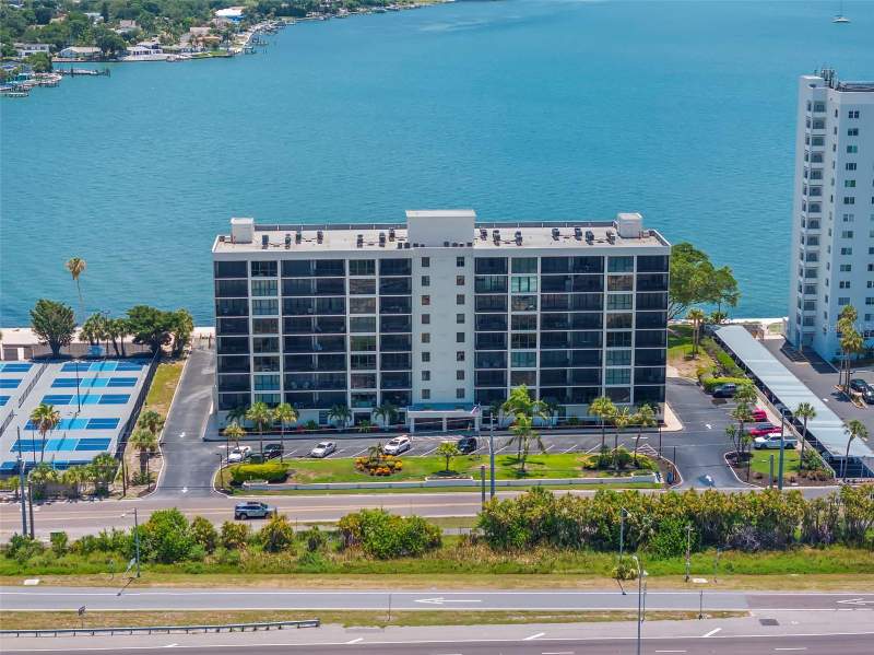 2 bedroom Condominium at 7100 Sunshine Skyway Lane #703, Bridgeton North Condo, St Petersburg — photo 2