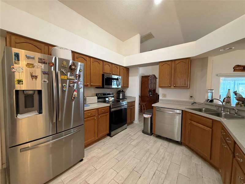 2 bedroom Single Family Residence at 25607 Belle Helene, Plantation/Leesburg Belle Grove, Leesburg — photo 2