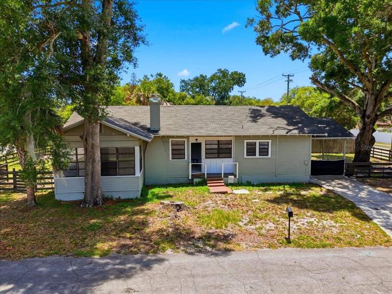 3 bedroom Single Family Residence at 1950 RICHMOND ROAD, LYNNCREST SUB, LAKELAND — photo 1