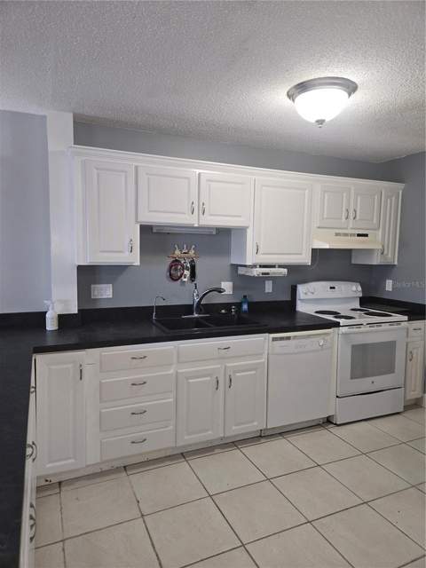 6400 46th Avenue #305, Kenneth City FL - photo 6 of 6