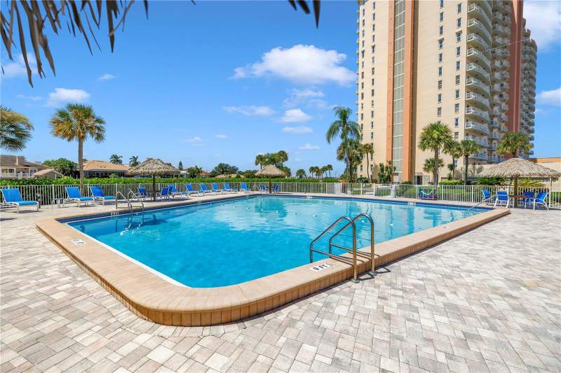 1 bedroom Condominium at 4900 Brittany Drive #205, Bayway Isles Point Brittany Six, St Petersburg — photo 5