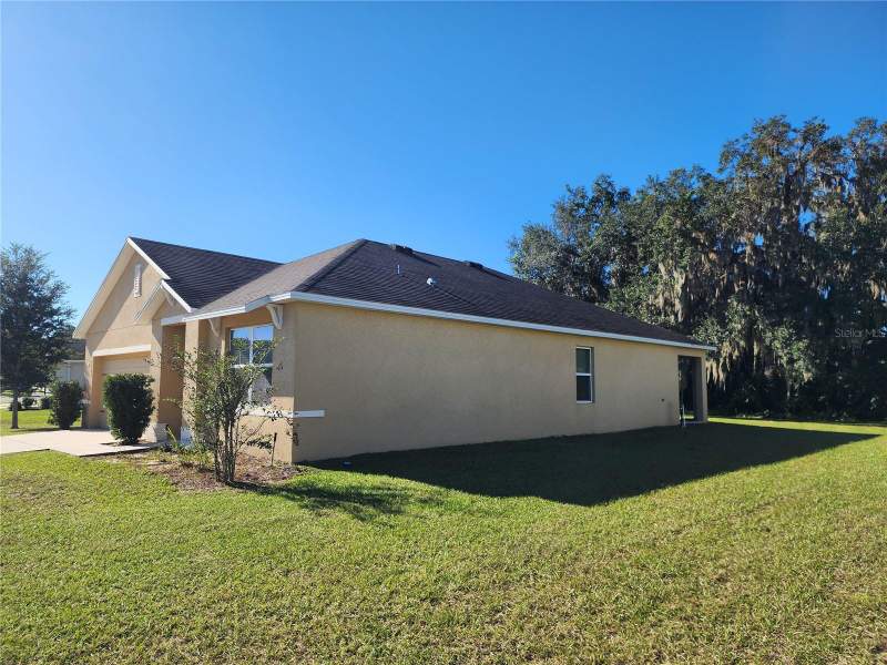 3 bedroom Single Family Residence at 2904 NE 42nd Road, Oak Hill Plantation Ph I, Ocala — photo 3