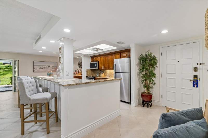 2 bedroom Condominium at 36750 US Highway 19 #21102, Innisbrook 21 Condo, Palm Harbor — photo 4