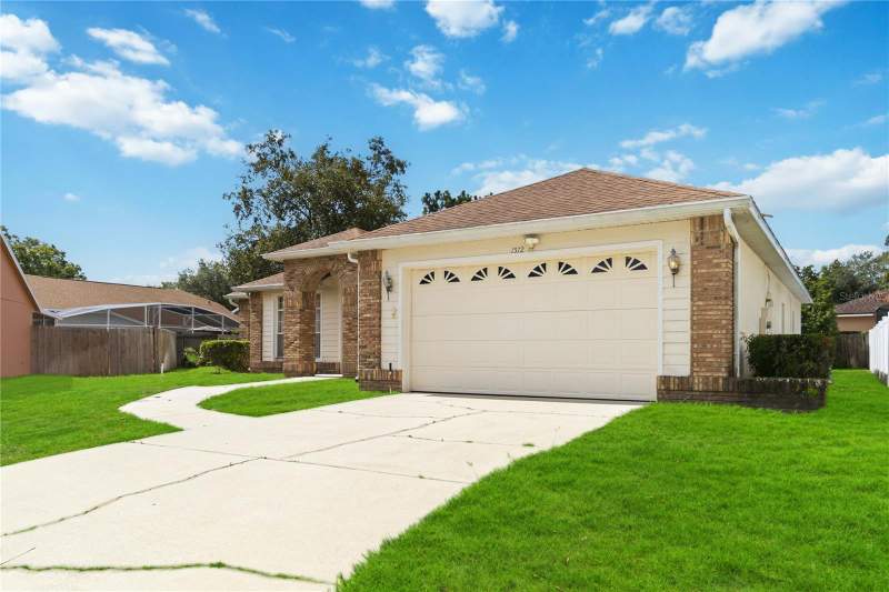 4 bedroom Single Family Residence at 1572 Hunters Stand Run, Hunters Stand At Carillon, Oviedo — photo 2
