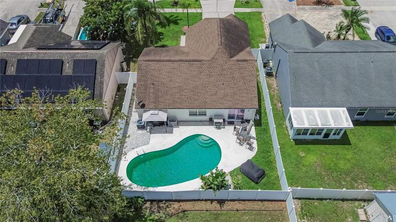 3 bedroom Single Family Residence at 9063 Dixiana Villa Circle, Pebblebrook, Tampa — photo 2