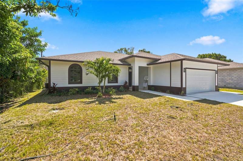4 bedroom Single Family Residence at 2356 30th Avenue, Lakewood Terrace, Vero Beach — photo 4