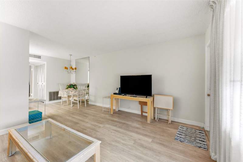 1 bedroom Condominium at 24862 US Highway 19 #806, Hill Crest Villas, Clearwater — photo 3