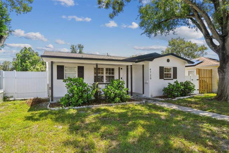 2 bedroom Single Family Residence at 4728 9th Avenue, Oakwood Sub, St Petersburg — photo 3