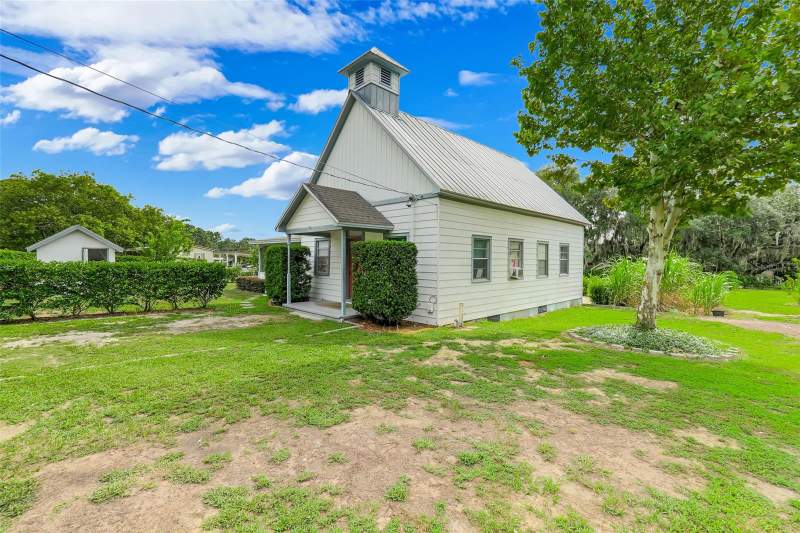 2 bedroom Single Family Residence at 13234 South Carolina Avenue, Astatula, Astatula — photo 3