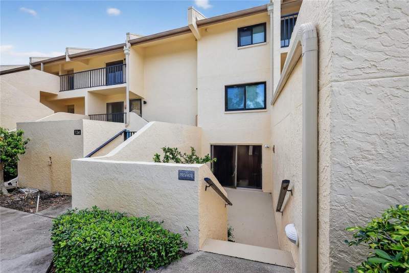 2 bedroom Condominium at 7550 Sunshine Skyway Lane #P12, Seapointe Terrace Condo, St Petersburg — photo 5