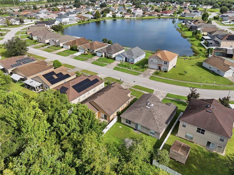 3 bedroom Single Family Residence at 2350 Topaz Trail, Emerald Pointe, Kissimmee — photo 4