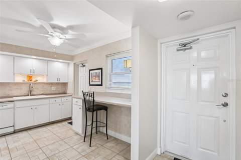 5108 Brittany Drive #805, St Petersburg FL - photo 9 of 26