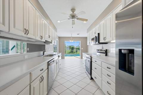 941 Gasparilla Boulevard, Englewood FL - photo 15 of 46