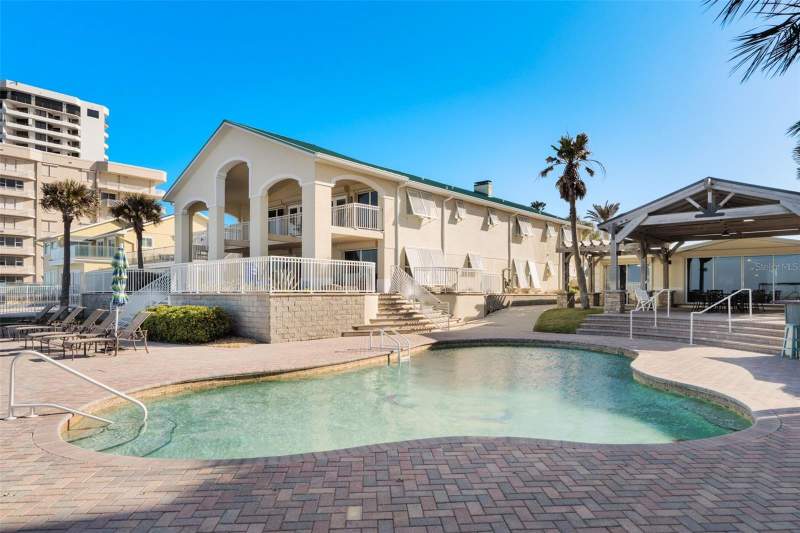 11 bedroom Single Family Residence at 3837-3839 S Atlantic Avenue, Ocean View Sec Halifax Estates Su, Daytona Beach — photo 3