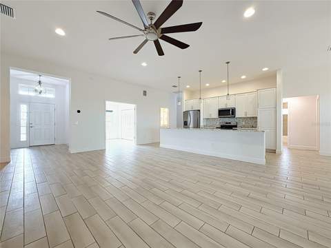 10371 Addison Shore Way, Oxford FL - photo 10 of 61