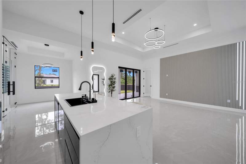 3 bedroom Single Family Residence at 710 Almelia Street, Lehigh Acres, Lehigh Acres — photo 5