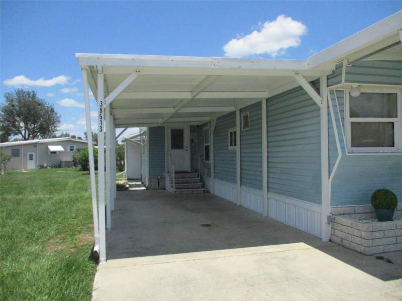 2 bedroom Mobile Home at 38513 Willoughby Drive, Shady Oaks Mobile Modular Estates, Zephyrhills — photo 2