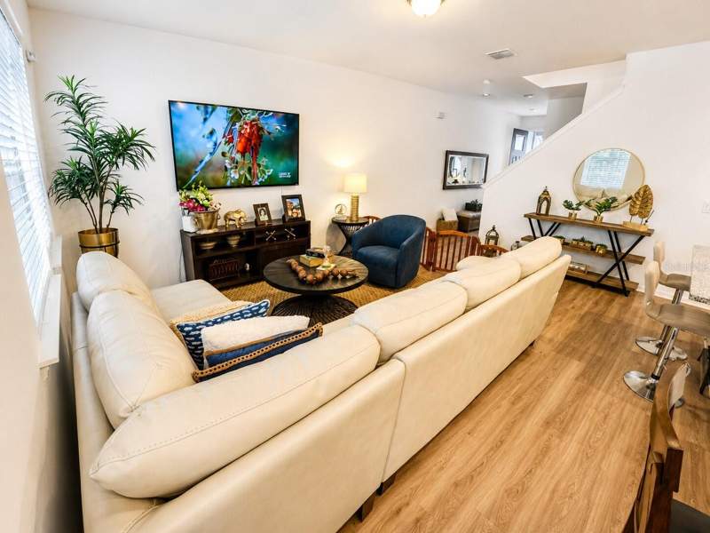 3 bedroom Half Duplex at 15613 Willow Arbor Circle, Arbors/Mdw Woods, Orlando — photo 5
